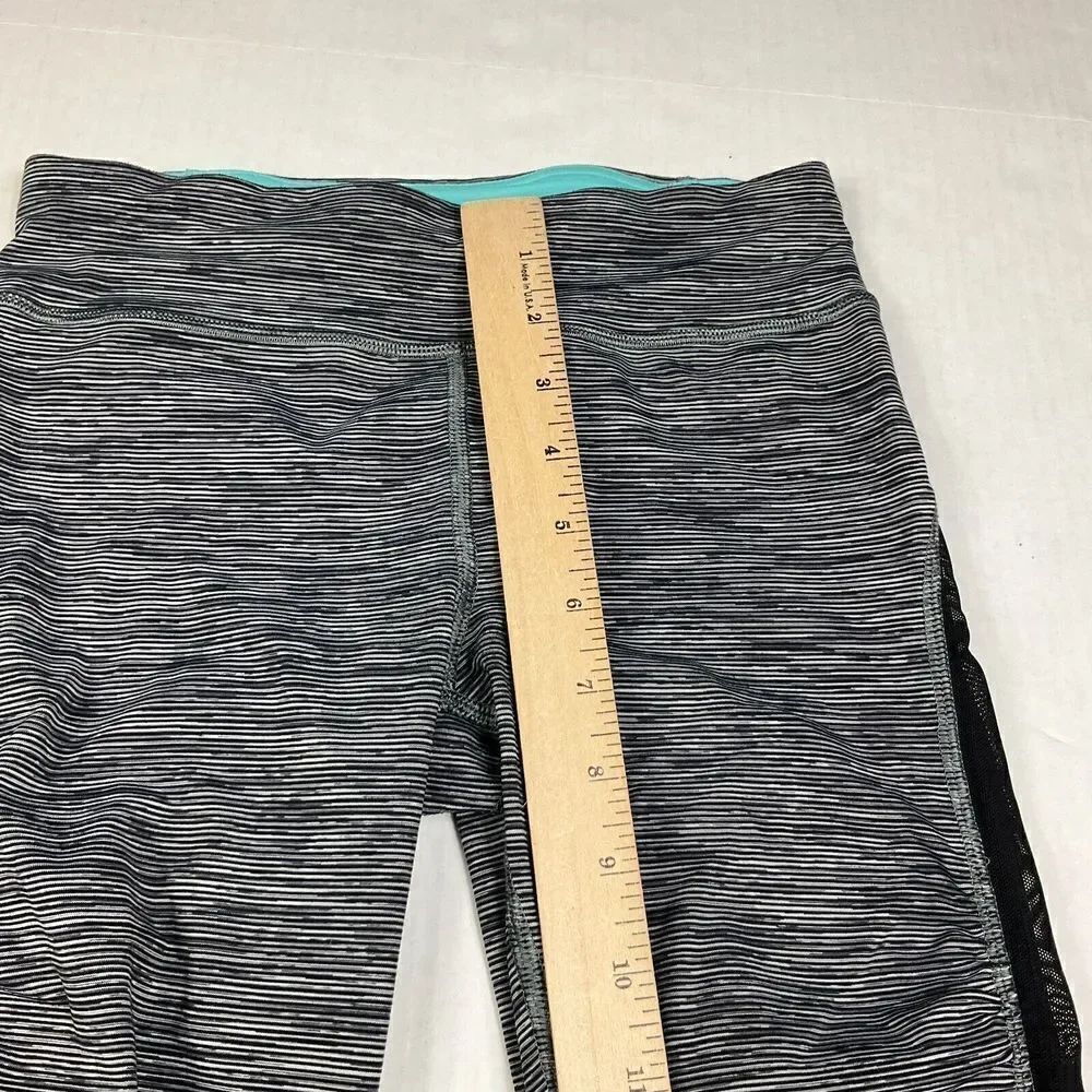 Lululemon Womens Cropped Mesh Leggings Striped Workout Athletic Pull On Size 2 - Picture 6 of 11